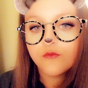 Meet your Posher, Aneta